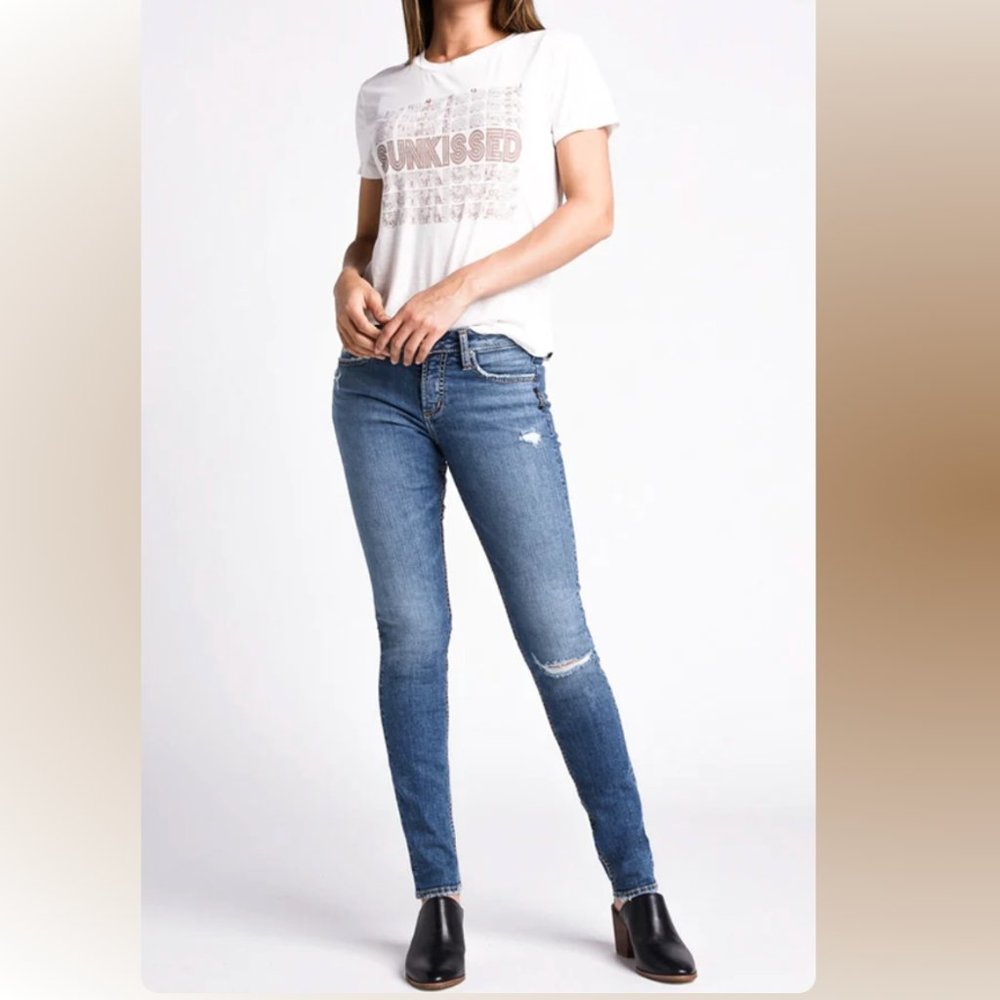 *Silver Jeans Co. Avery Slim Leg Indigo
